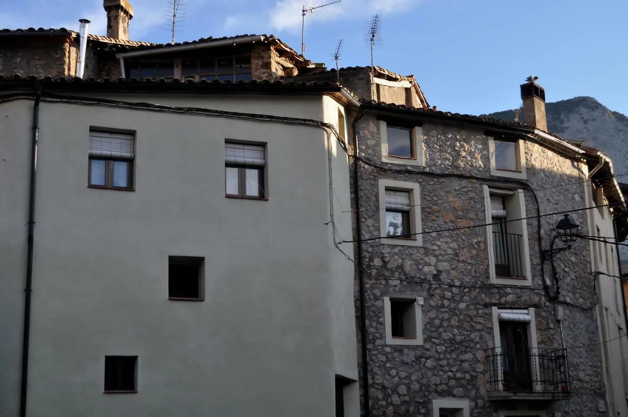 Hostel El Moli Organya 0*,